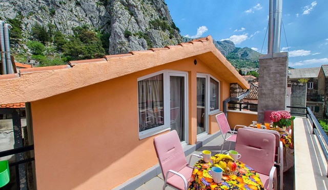 Apartment Mandić (27411-A1) - Omis