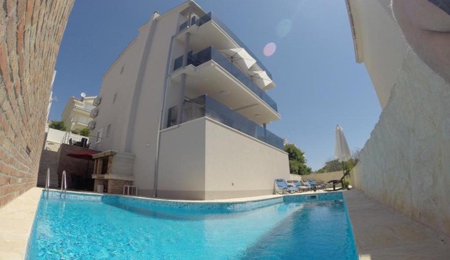 Apartment Marinela - with pool