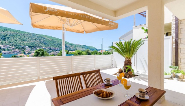 Apartment Moon River - Two-Bedroom Apartment with Terrace in Dubrovnik