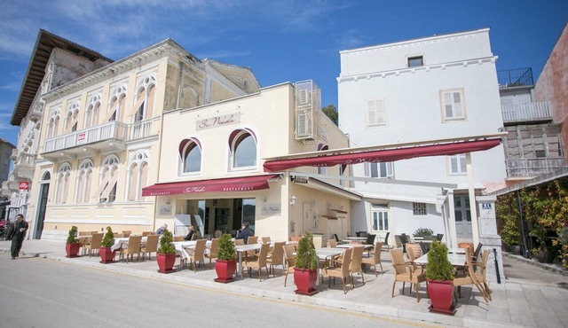 Apartment Nikola with Sea View on Porec Promenade