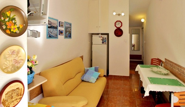 Apartment right on the beach
