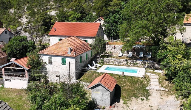 Apartment Rural Podastrana