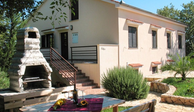 Apartment Urdih by Interhome