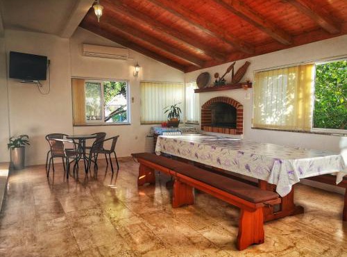 Apartment Valentin in Ugljan