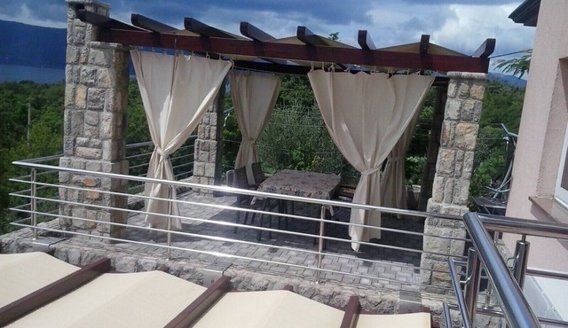 Apartment with great sea views and 3 rooms