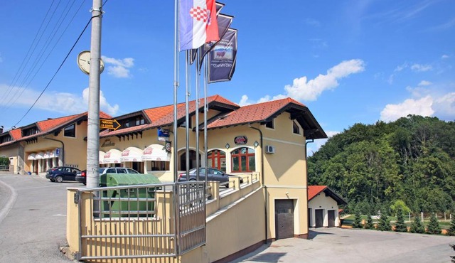 Apartments Šoić
