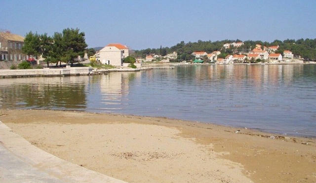 Apartments Željko, (8278), Lumbarda, hr