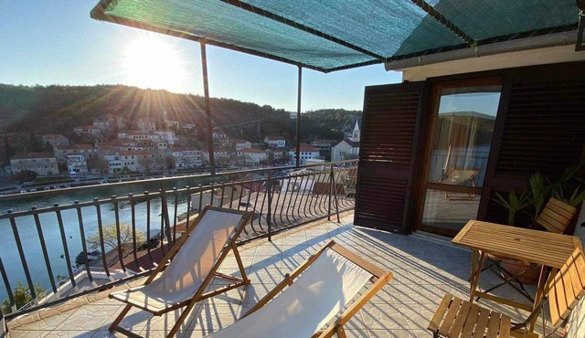 Apartments Adriatico (84061-A2) - Zaton (Sibenik)