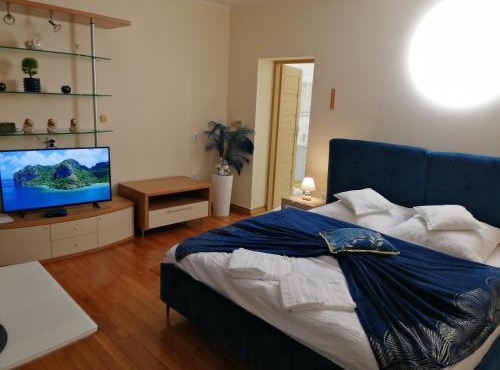 Apartments Anagora II