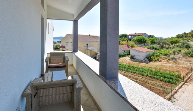 Apartments and Room Danijel (13811-A1) - Sv. Filip i Jakov