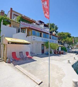 Apartments and Rooms Barbara in Lastovo