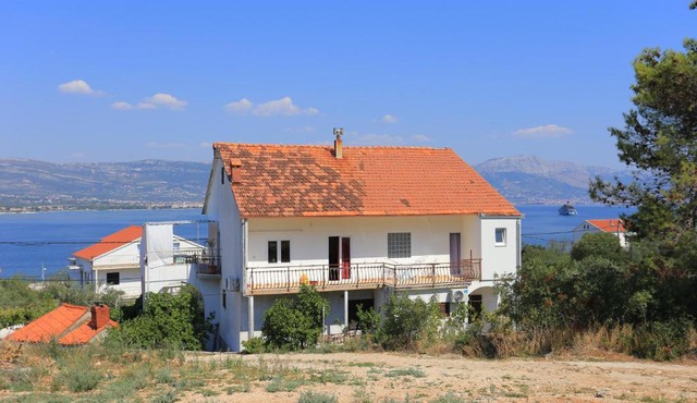 Apartments and rooms by the sea Arbanija, Ciovo - 1125