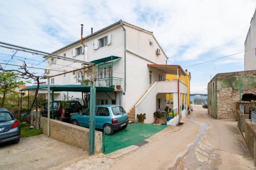 Apartments by the sea Tkon, Pasman - 17360 in Tkon