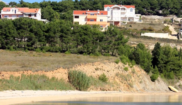 Apartments by the sea Vlasici, Pag - 9324