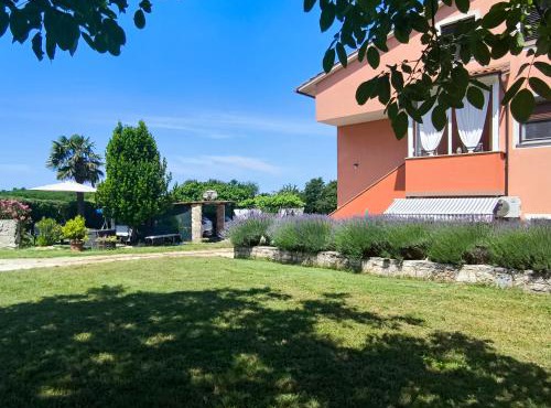 Apartments Davor