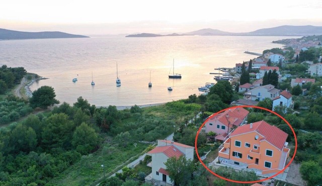 Apartments Delfin (111801-A4) - Prvic Sepurine