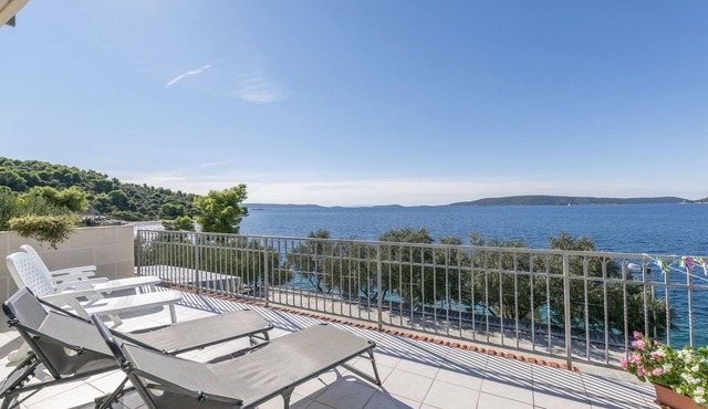 Apartments Dragica (48131-A2) - Okrug Donji (Ciovo)