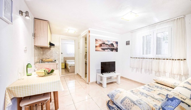 Apartments Gracin - Premium One Bedroom Apartment with Terrace (A3) in Povlja