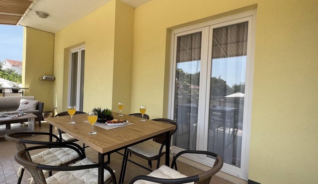 Apartments Ivona (24011-A1) - Vodice