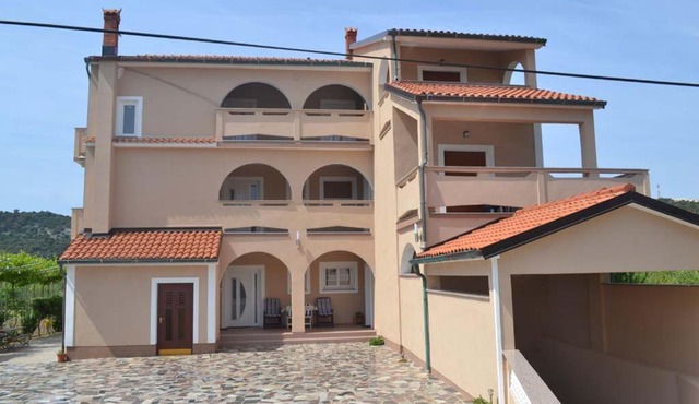 Apartments Jasna and Mirko