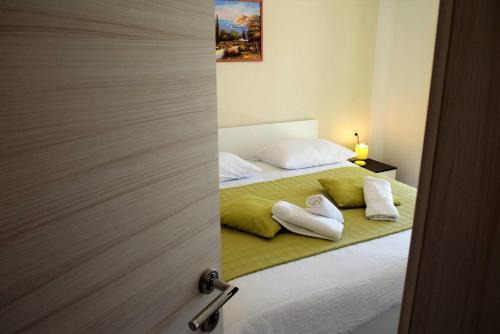 Apartments Kampor