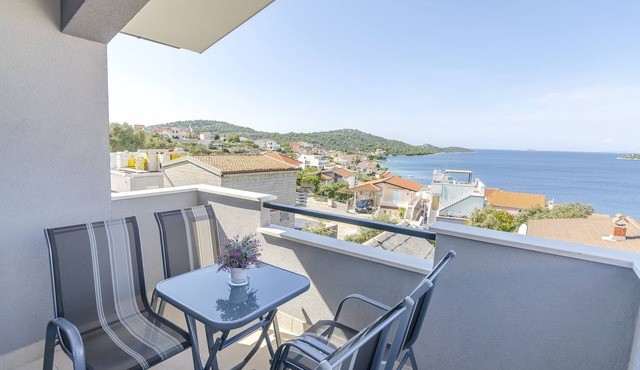 Apartments Katic (56891-A4) - Razanj