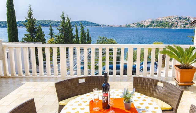 Apartments Ksenija (27231-A1) - Rogoznica