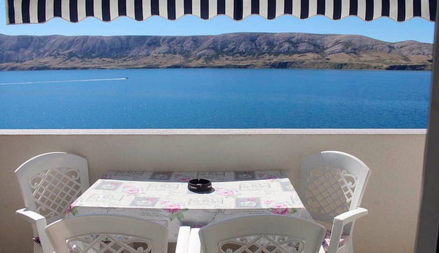 Apartments Ljubica (90181-A3) - Metajna - island Pag