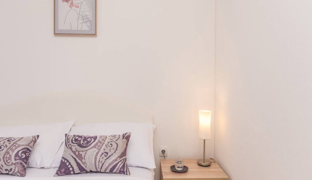Apartments Lilly - Two Bedroom Apartment with Sea View and Terrace