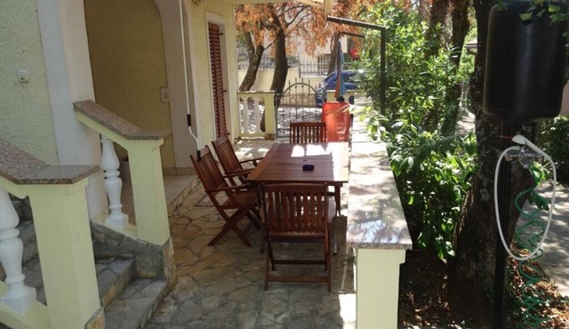 Apartments Luka (103841-A2) - Povile