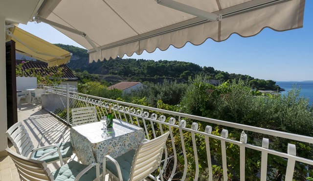 Apartments Marija (36291-A2) - Okrug Donji (Ciovo)