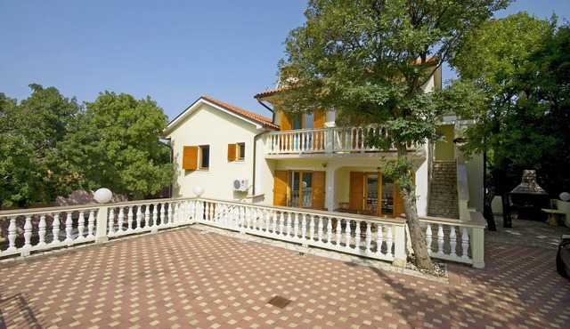 Apartments Marinko, (16458), Povile, hr