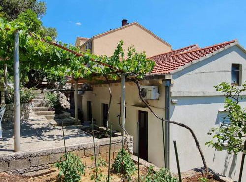 Apartments Maruška in Sobra