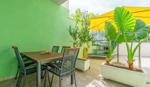 Apartments Mirko (57381-A2) - Lokva Rogoznica