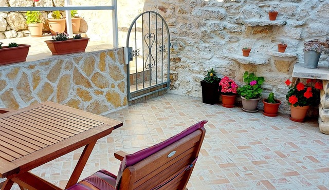 Apartments Nona 2