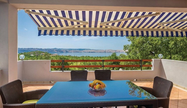 Apartments Paola - Two Bedroom Apartment with Terrace and Sea view