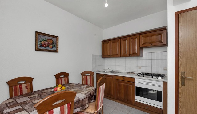 Apartments Robinzon Nikola (83741-A2) - Bogomolje