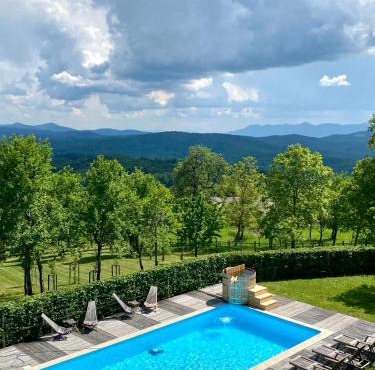 Apartments & Rooms Domacija Krnc in Hrib pri Hinjah