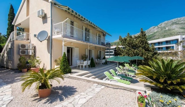 Apartments & Rooms Jokovic-Deluxe Studio Apartment with Terrace and Partial Sea View