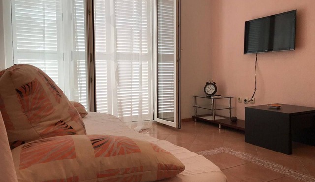 Apartments Semafor - One Bedroom Apartment with Terrace and Sea View A4