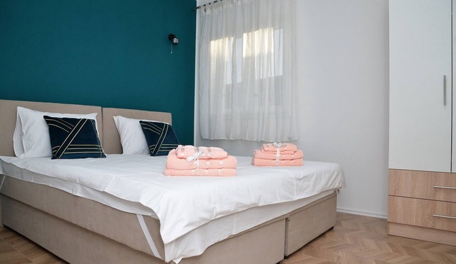 Apartments Siesta - One Bedroom Apartment with Balcony A2 in Ivanica