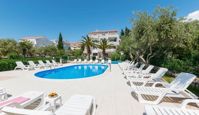 Apartments Villa Daniela (59101-A9) - Novalja - island Pag