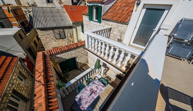 Apartments Villa Mirakul (10847-A3) - Kastel Novi