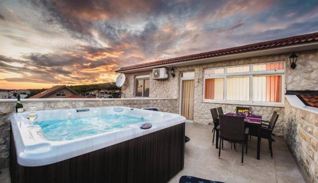 Apartments Villa Monique: Apartment with a Sea View in Rogoznica