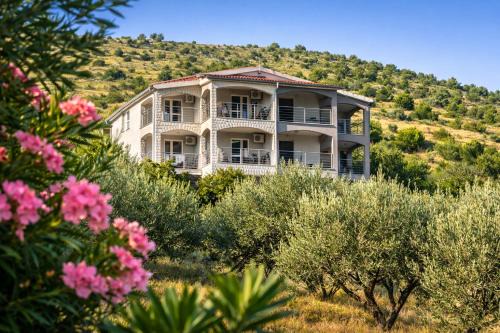 Apartments VillaMare