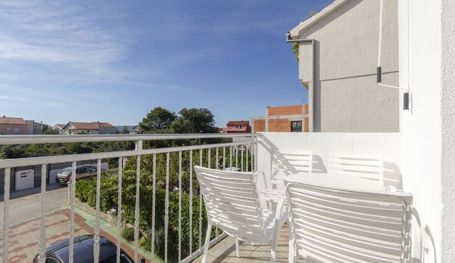 Apartments Vinko (27131-A3) - Brodarica