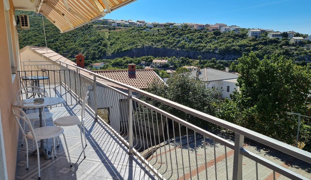 Apartments Vjenceslava (61921-A3) - Senj