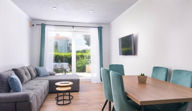 Apartments Vujina - One Bedroom apartment and Balcony