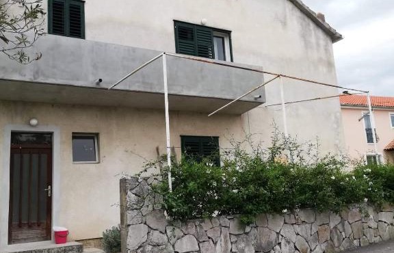 Apartments with a parking space Murter - 17059