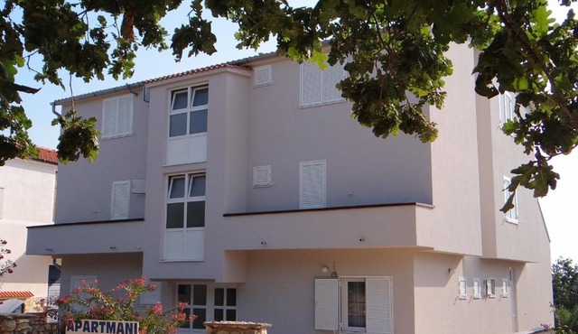 Apartments with parking space Potocnica, Pag - 4096 in Stara Novalja